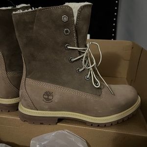 Timberland Fleeced Boots